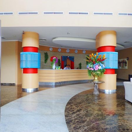 Sapadia Hotel Siantar Пематансиантар Екстериор снимка