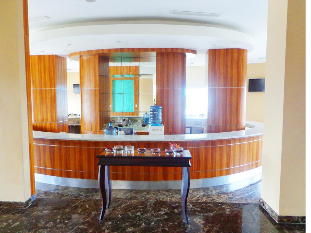 Sapadia Hotel Siantar Пематансиантар Екстериор снимка