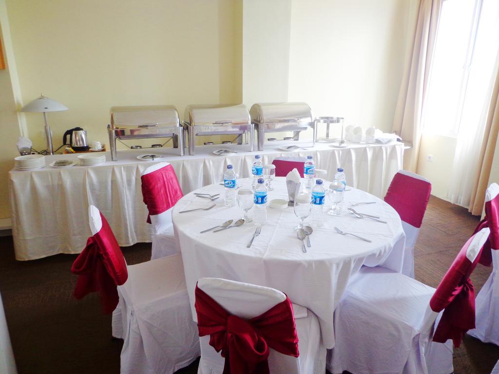 Sapadia Hotel Siantar Пематансиантар Екстериор снимка