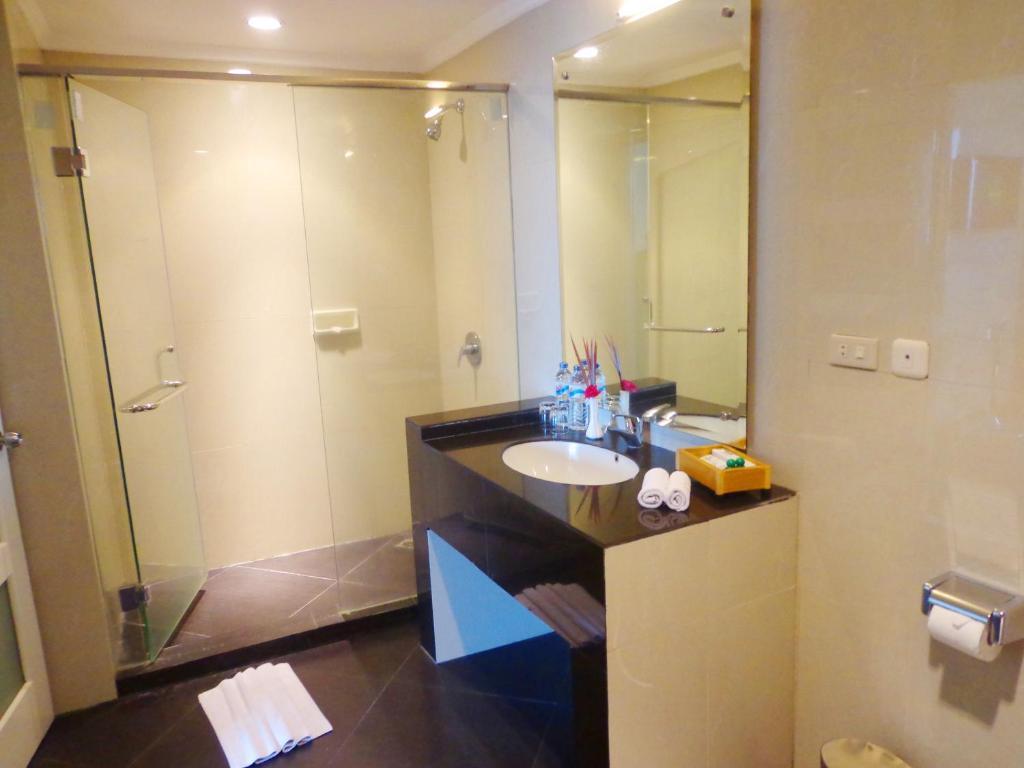 Sapadia Hotel Siantar Пематансиантар Екстериор снимка