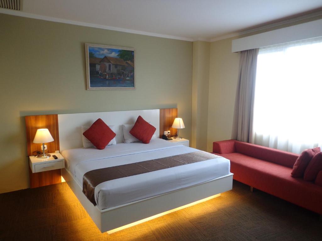 Sapadia Hotel Siantar Пематансиантар Екстериор снимка